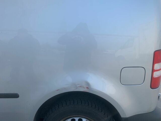 Серый Фольксваген Кадди, объемом двигателя 1.6 л и пробегом 460 тыс. км за 6500 $, фото 2 на Automoto.ua