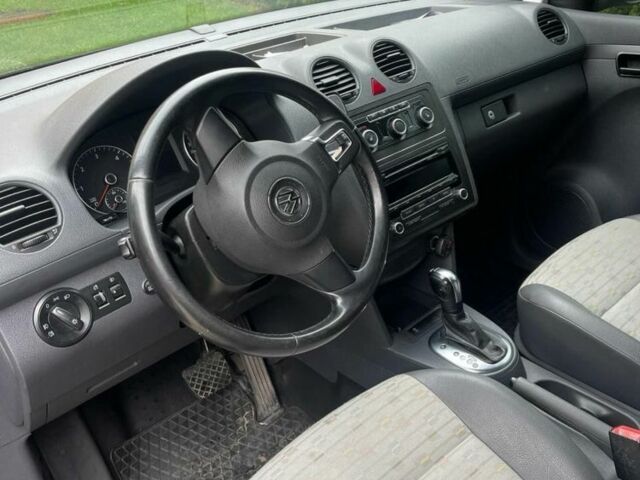 Серый Фольксваген Кадди, объемом двигателя 2 л и пробегом 260 тыс. км за 8500 $, фото 5 на Automoto.ua