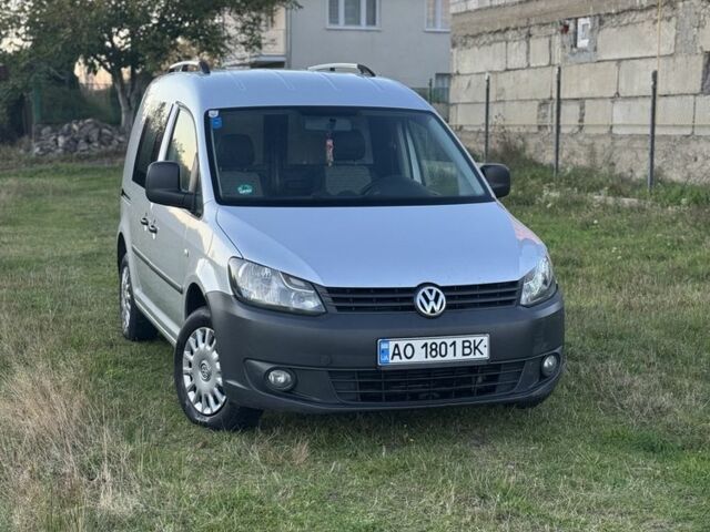 Серый Фольксваген Кадди, объемом двигателя 1.6 л и пробегом 268 тыс. км за 6700 $, фото 1 на Automoto.ua