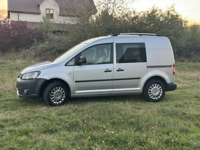 Серый Фольксваген Кадди, объемом двигателя 1.6 л и пробегом 268 тыс. км за 6700 $, фото 3 на Automoto.ua