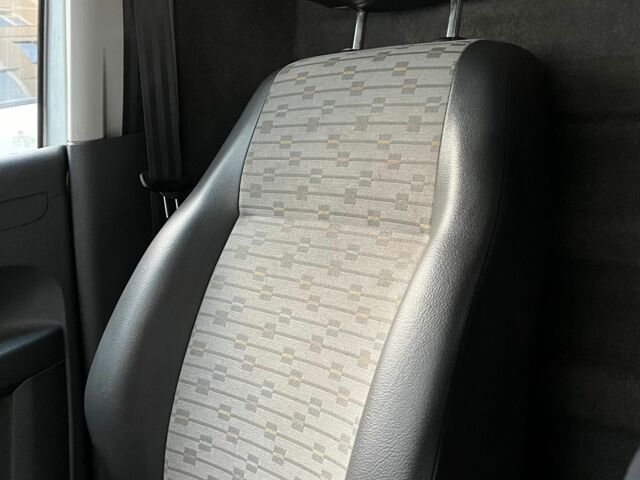 Серый Фольксваген Кадди, объемом двигателя 1.6 л и пробегом 460 тыс. км за 6500 $, фото 6 на Automoto.ua