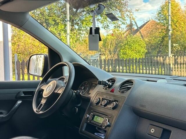 Серый Фольксваген Кадди, объемом двигателя 1.6 л и пробегом 280 тыс. км за 8500 $, фото 7 на Automoto.ua