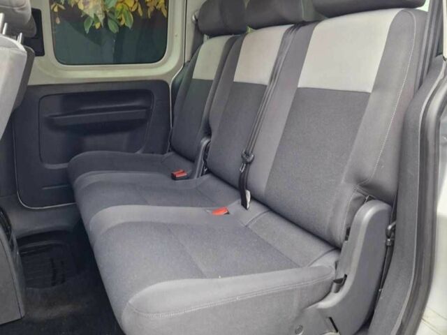 Сірий Фольксваген Кадді, об'ємом двигуна 1.6 л та пробігом 300 тис. км за 11000 $, фото 7 на Automoto.ua