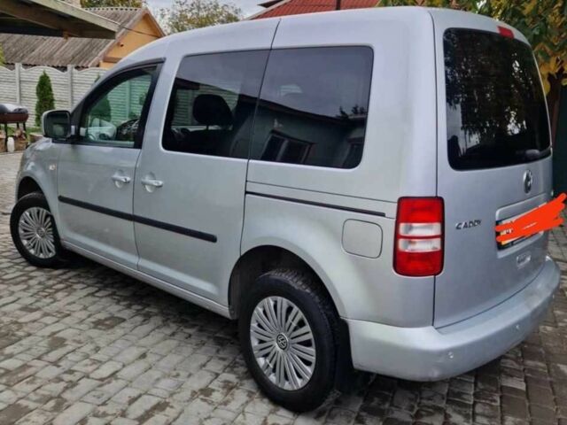 Сірий Фольксваген Кадді, об'ємом двигуна 1.6 л та пробігом 300 тис. км за 11000 $, фото 8 на Automoto.ua