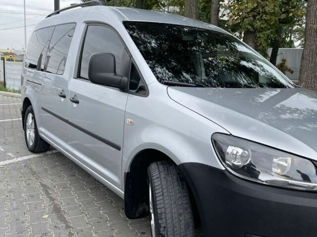 Серый Фольксваген Кадди, объемом двигателя 2 л и пробегом 300 тыс. км за 10500 $, фото 1 на Automoto.ua