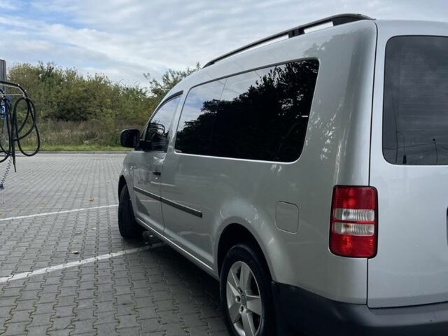 Серый Фольксваген Кадди, объемом двигателя 2 л и пробегом 300 тыс. км за 10500 $, фото 3 на Automoto.ua