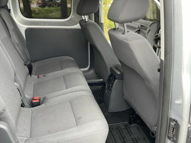 Серый Фольксваген Кадди, объемом двигателя 2 л и пробегом 300 тыс. км за 10500 $, фото 6 на Automoto.ua