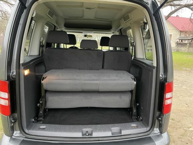 Сірий Фольксваген Кадді, об'ємом двигуна 1.6 л та пробігом 243 тис. км за 11950 $, фото 13 на Automoto.ua