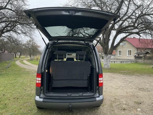 Сірий Фольксваген Кадді, об'ємом двигуна 1.6 л та пробігом 243 тис. км за 11950 $, фото 14 на Automoto.ua