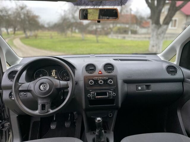 Сірий Фольксваген Кадді, об'ємом двигуна 1.6 л та пробігом 243 тис. км за 11950 $, фото 9 на Automoto.ua