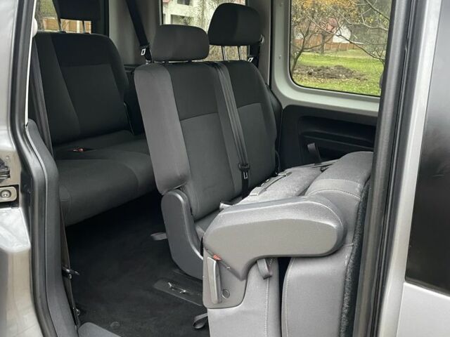 Сірий Фольксваген Кадді, об'ємом двигуна 1.6 л та пробігом 243 тис. км за 11950 $, фото 11 на Automoto.ua