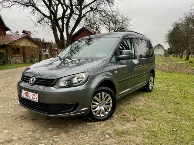 Сірий Фольксваген Кадді, об'ємом двигуна 1.6 л та пробігом 243 тис. км за 11950 $, фото 2 на Automoto.ua