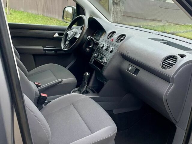 Сірий Фольксваген Кадді, об'ємом двигуна 1.6 л та пробігом 243 тис. км за 11950 $, фото 16 на Automoto.ua