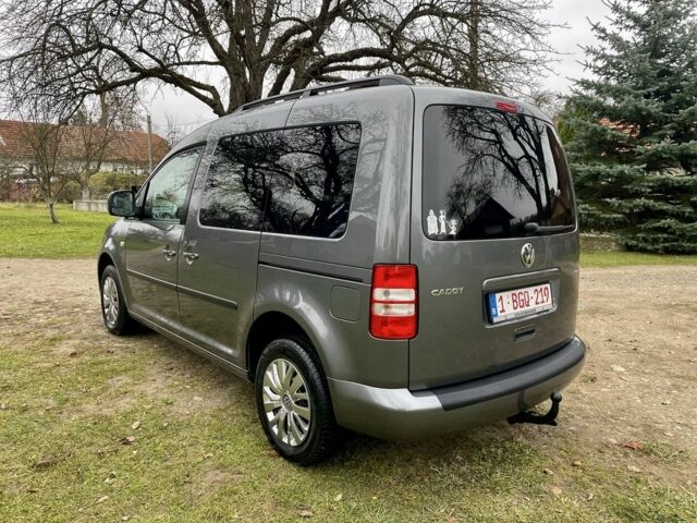 Сірий Фольксваген Кадді, об'ємом двигуна 1.6 л та пробігом 243 тис. км за 11950 $, фото 6 на Automoto.ua