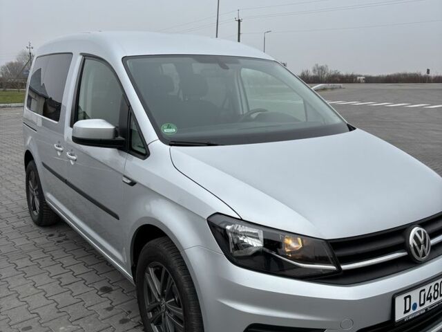 Серый Фольксваген Кадди, объемом двигателя 2 л и пробегом 280 тыс. км за 15000 $, фото 1 на Automoto.ua