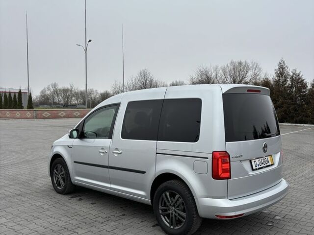 Серый Фольксваген Кадди, объемом двигателя 2 л и пробегом 280 тыс. км за 15000 $, фото 4 на Automoto.ua