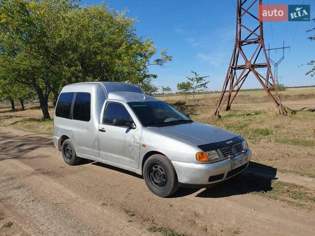 Серый Фольксваген Кадди, объемом двигателя 1.9 л и пробегом 300 тыс. км за 1850 $, фото 6 на Automoto.ua