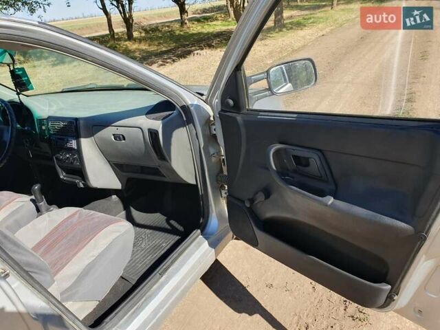 Серый Фольксваген Кадди, объемом двигателя 1.9 л и пробегом 300 тыс. км за 1850 $, фото 5 на Automoto.ua