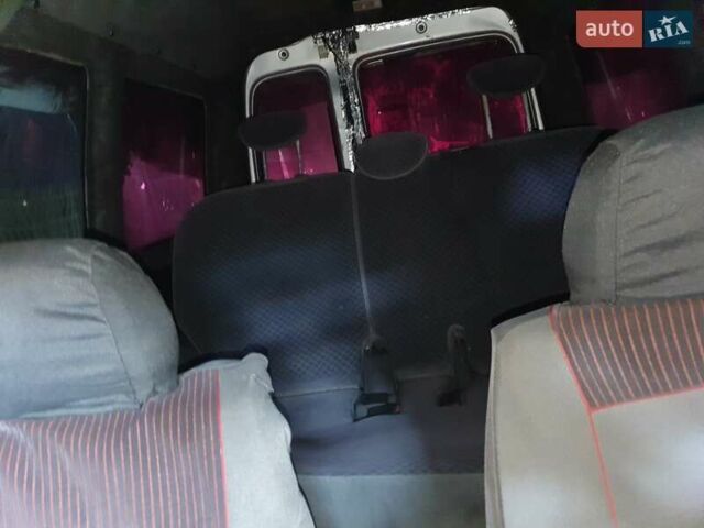 Серый Фольксваген Кадди, объемом двигателя 1.9 л и пробегом 300 тыс. км за 1850 $, фото 1 на Automoto.ua