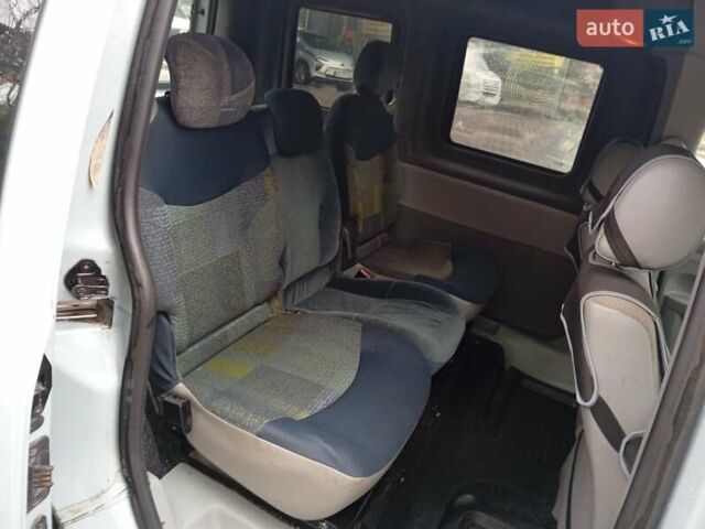 Серый Фольксваген Кадди, объемом двигателя 1.9 л и пробегом 279 тыс. км за 5300 $, фото 10 на Automoto.ua