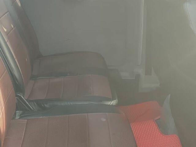 Серый Фольксваген Кадди, объемом двигателя 2 л и пробегом 256 тыс. км за 5000 $, фото 7 на Automoto.ua