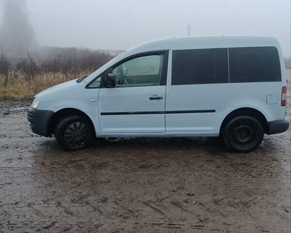 Серый Фольксваген Кадди, объемом двигателя 2 л и пробегом 275 тыс. км за 3500 $, фото 1 на Automoto.ua