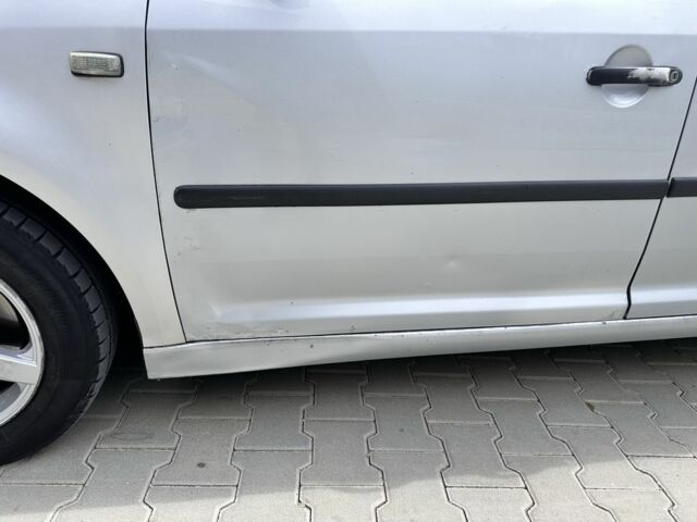 Сірий Фольксваген Кадді, об'ємом двигуна 1.9 л та пробігом 380 тис. км за 4599 $, фото 9 на Automoto.ua