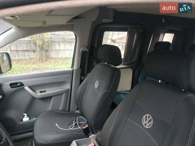 Серый Фольксваген Кадди, объемом двигателя 1.97 л и пробегом 311 тыс. км за 5000 $, фото 5 на Automoto.ua