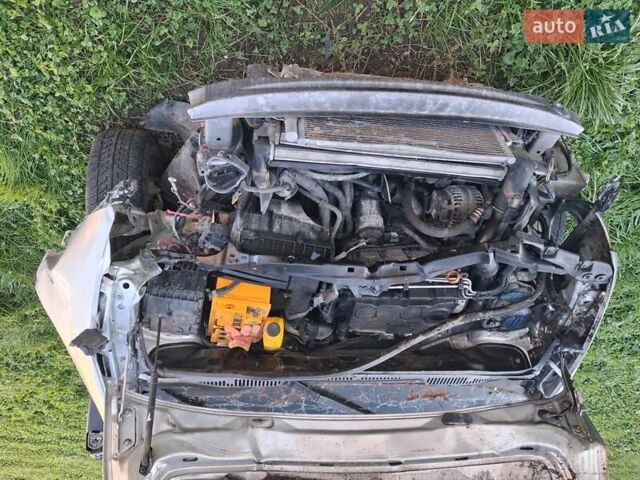 Серый Фольксваген Кадди, объемом двигателя 1.9 л и пробегом 250 тыс. км за 2600 $, фото 2 на Automoto.ua