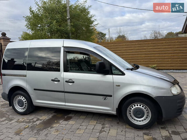 Сірий Фольксваген Кадді, об'ємом двигуна 2 л та пробігом 370 тис. км за 3950 $, фото 3 на Automoto.ua