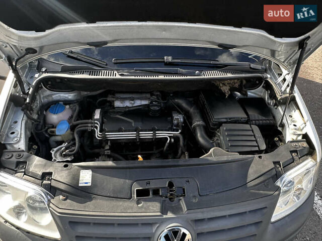 Серый Фольксваген Кадди, объемом двигателя 1.97 л и пробегом 227 тыс. км за 5500 $, фото 14 на Automoto.ua