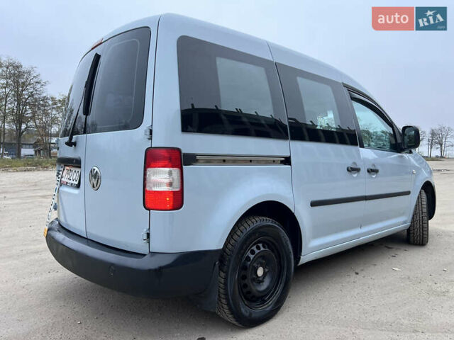 Серый Фольксваген Кадди, объемом двигателя 2 л и пробегом 286 тыс. км за 5499 $, фото 4 на Automoto.ua