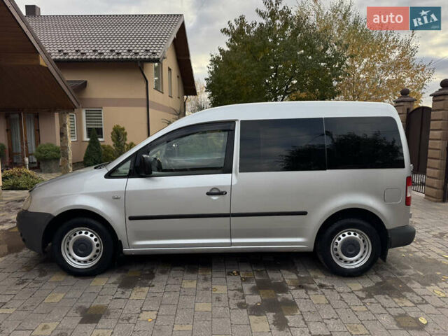 Сірий Фольксваген Кадді, об'ємом двигуна 2 л та пробігом 370 тис. км за 3950 $, фото 11 на Automoto.ua