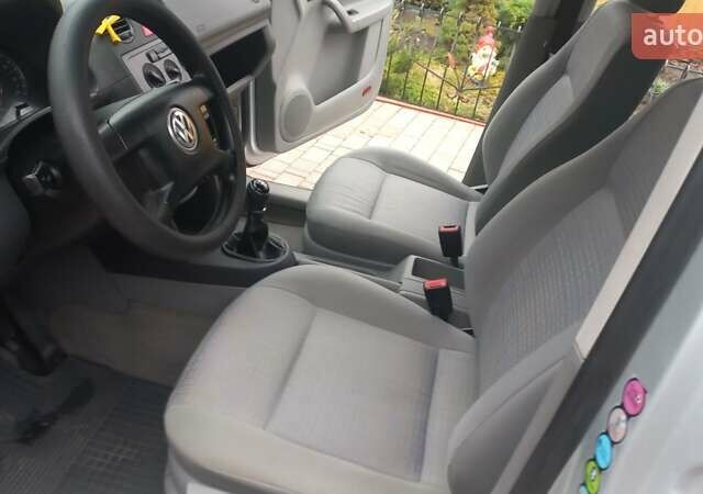 Сірий Фольксваген Кадді, об'ємом двигуна 1.9 л та пробігом 350 тис. км за 5900 $, фото 17 на Automoto.ua