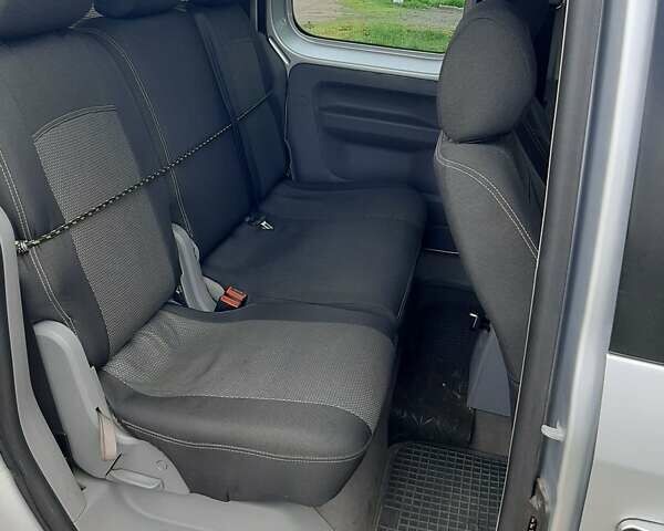 Фольксваген Кадди 2005 в Новоукраинке на Automoto.ua Серый Фольксваген Кадди, объемом двигателя 1.9 л и пробегом 201 тыс. км за 8650 $, фото 7 на Automoto.ua