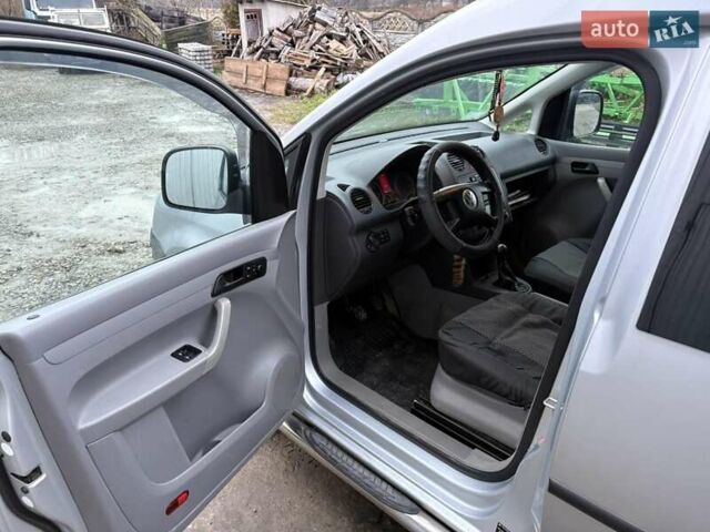 Сірий Фольксваген Кадді, об'ємом двигуна 1.9 л та пробігом 187 тис. км за 6900 $, фото 9 на Automoto.ua