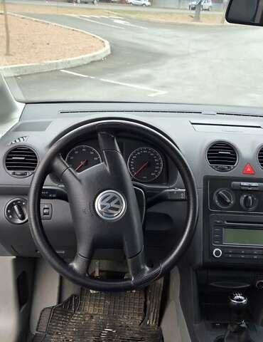 Серый Фольксваген Кадди, объемом двигателя 1.39 л и пробегом 224 тыс. км за 6200 $, фото 37 на Automoto.ua