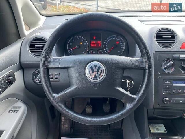 Серый Фольксваген Кадди, объемом двигателя 1.6 л и пробегом 203 тыс. км за 7800 $, фото 11 на Automoto.ua