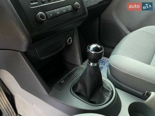 Серый Фольксваген Кадди, объемом двигателя 1.6 л и пробегом 203 тыс. км за 7800 $, фото 14 на Automoto.ua