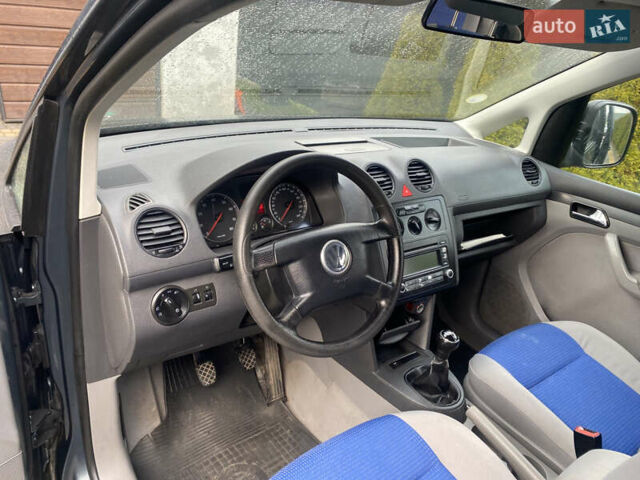 Сірий Фольксваген Кадді, об'ємом двигуна 1.6 л та пробігом 216 тис. км за 6000 $, фото 19 на Automoto.ua