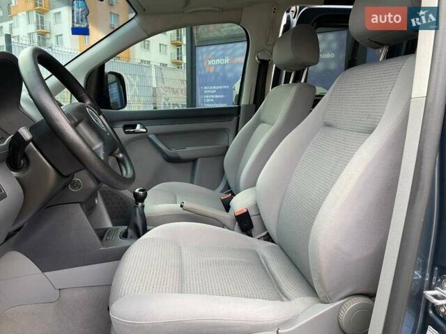 Серый Фольксваген Кадди, объемом двигателя 1.6 л и пробегом 203 тыс. км за 7800 $, фото 15 на Automoto.ua