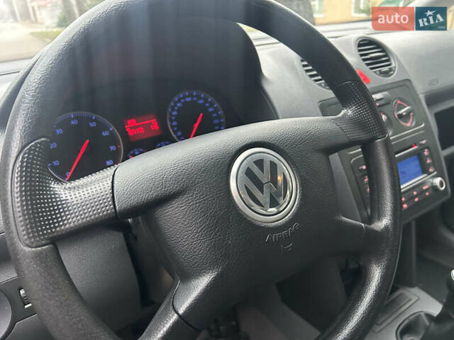 Сірий Фольксваген Кадді, об'ємом двигуна 1.6 л та пробігом 197 тис. км за 6350 $, фото 21 на Automoto.ua
