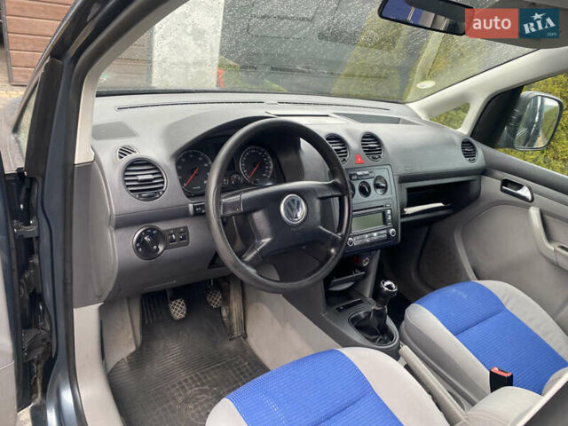 Сірий Фольксваген Кадді, об'ємом двигуна 1.6 л та пробігом 216 тис. км за 6000 $, фото 24 на Automoto.ua