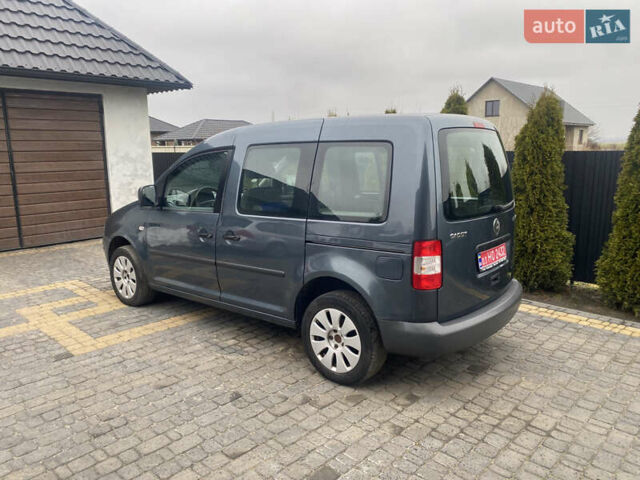 Сірий Фольксваген Кадді, об'ємом двигуна 1.6 л та пробігом 216 тис. км за 6000 $, фото 4 на Automoto.ua