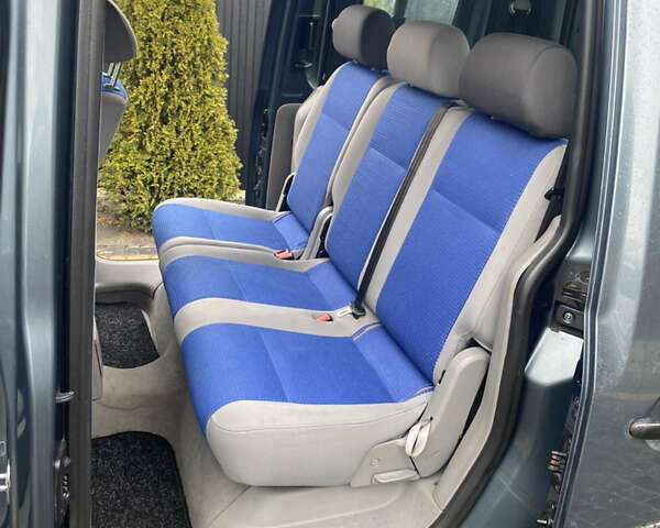 Сірий Фольксваген Кадді, об'ємом двигуна 1.6 л та пробігом 216 тис. км за 6000 $, фото 22 на Automoto.ua