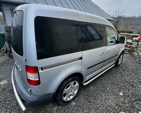 Серый Фольксваген Кадди, объемом двигателя 1.97 л и пробегом 364 тыс. км за 5000 $, фото 4 на Automoto.ua