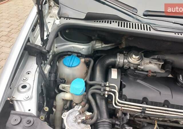 Сірий Фольксваген Кадді, об'ємом двигуна 1.9 л та пробігом 350 тис. км за 5900 $, фото 4 на Automoto.ua