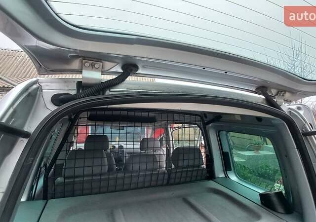 Сірий Фольксваген Кадді, об'ємом двигуна 1.9 л та пробігом 350 тис. км за 5900 $, фото 24 на Automoto.ua