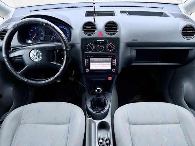 Серый Фольксваген Кадди, объемом двигателя 2 л и пробегом 286 тыс. км за 5499 $, фото 12 на Automoto.ua