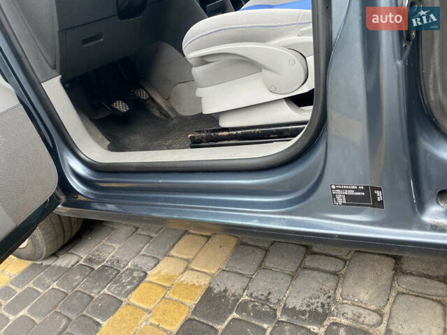 Сірий Фольксваген Кадді, об'ємом двигуна 1.6 л та пробігом 216 тис. км за 6000 $, фото 28 на Automoto.ua